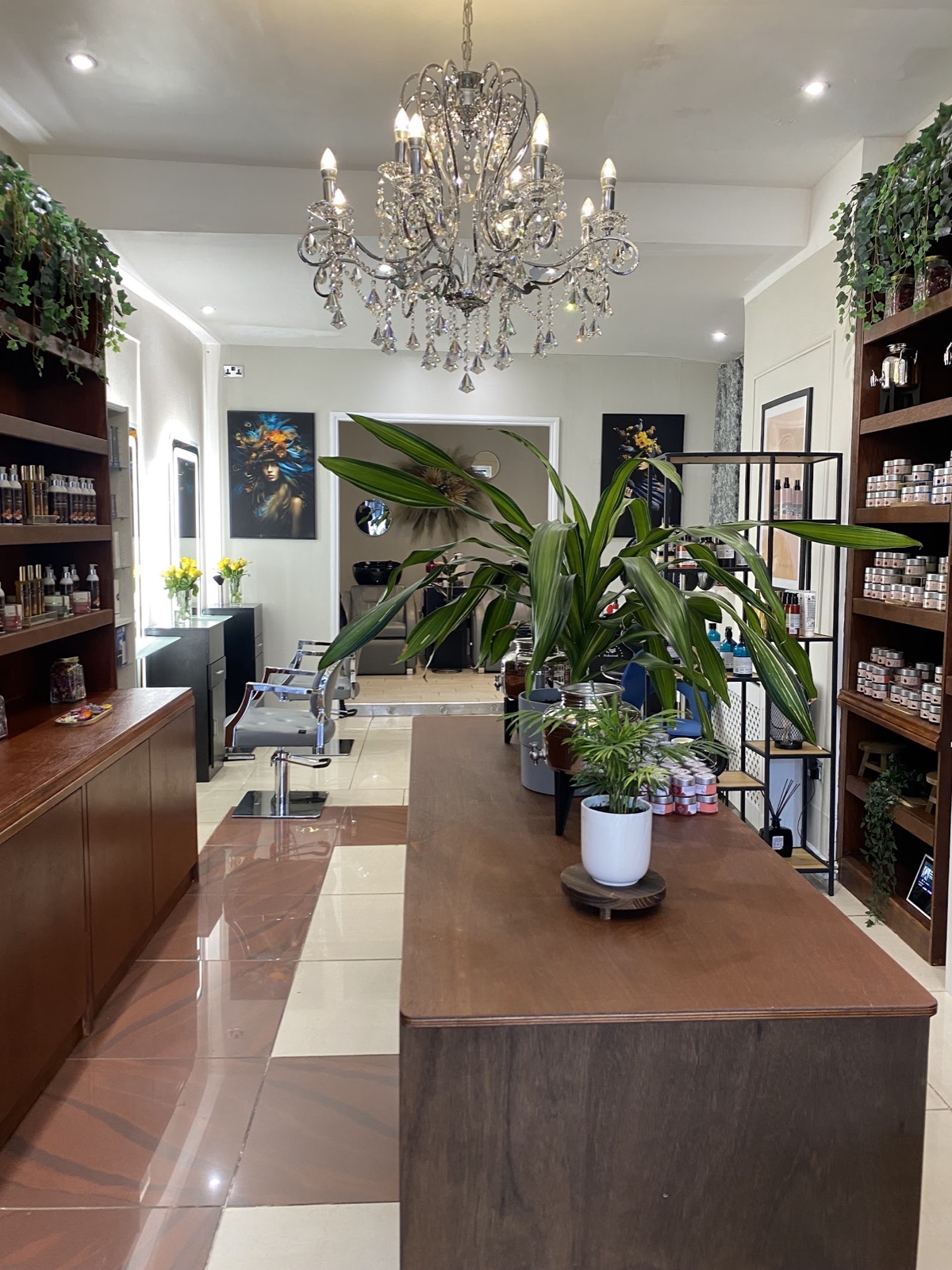 Pearl Hair and Beauty in Shadwell London